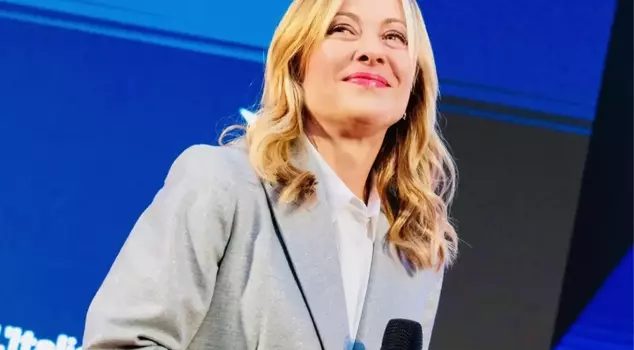 ميلوني من نكتة عيد الميلاد: كان هذا العام صعبًا، لكن عام 2026 سيكون أصعب.