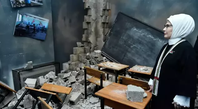 Emine Erdoğan at the opening of the 'The Remnants' Palestine Exhibition.