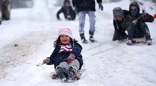 إليكم أخبار عطلة الثلج الأولى لهذا الموسم! تعليق الدراسة في 7 مدن.