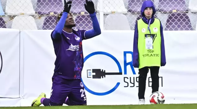 Кечиоренгюджю получил 3 очка, забив 3 гола.