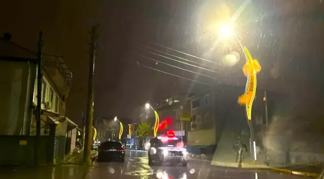 Kocaeli'nde 3 gün önce tahliye olan şahıs adam vurdu. 

ترجمة: الشخص الذي أُطلق سراحه قبل 3 أيام في كوجالي أطلق النار على رجل.