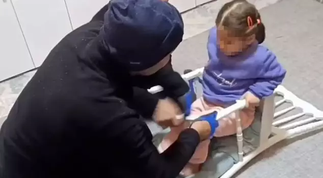 The fire department rescued a child trapped in a chair in Batman.