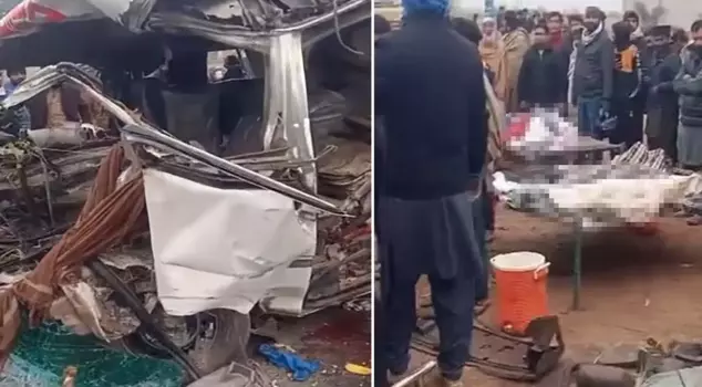 A bus and a minibus collided head-on! 14 people died, 16 people were injured.