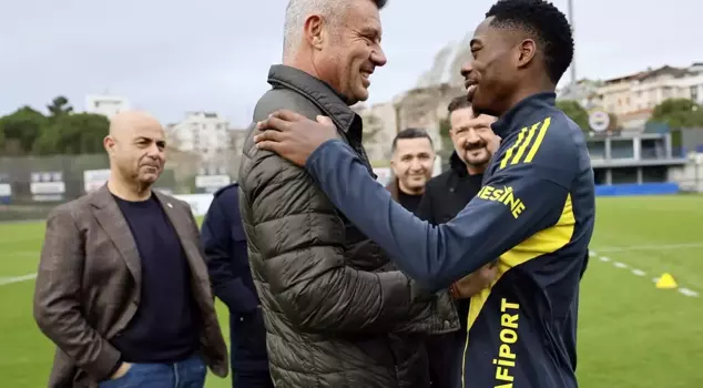 The dialogue that marked the meeting between Sadettin Saran and Musaba.