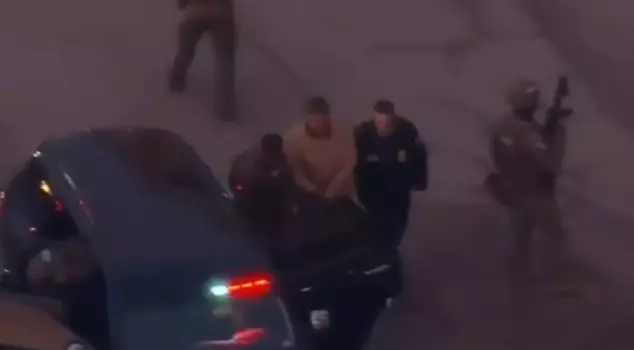 مادورو وزوجته يُقدمان إلى المحكمة الأمريكية! إليك تلك اللحظات