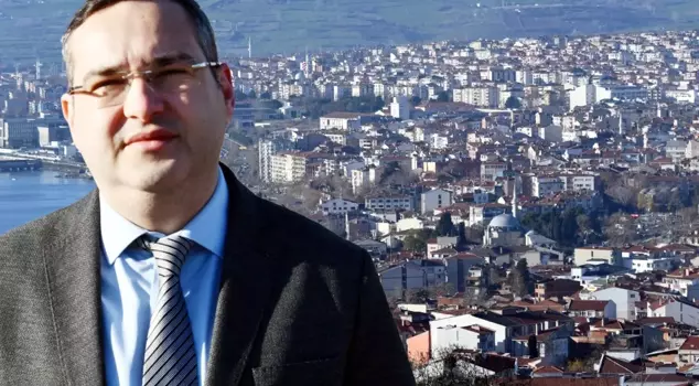 Эксперт предупреждает о цунами высотой 2 метра для Текирдага.