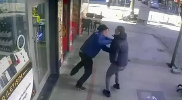 He attempted to rob a jeweler with a toy gun, and what happened next was explosive.