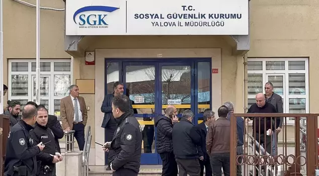 Brutality at the Social Security Institution Provincial Directorate! Lawyer killed in armed attack.