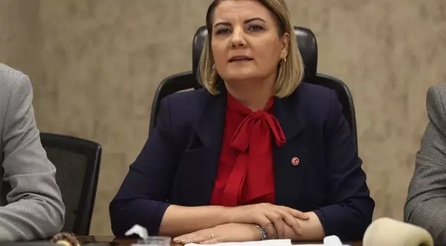 رداً على الشائعات حول انتقاله إلى حزب العدالة والتنمية