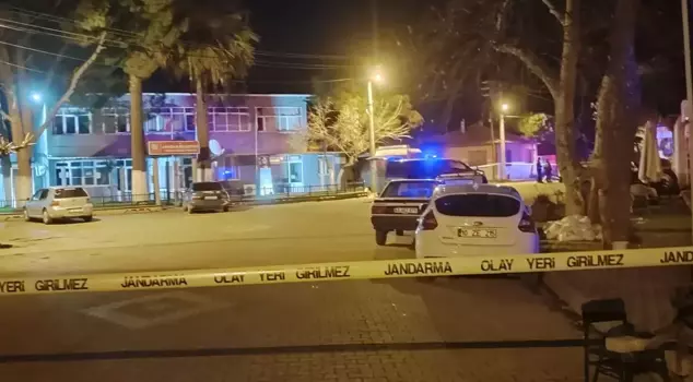 Трое друзей, употреблявших алкоголь, открыли огонь друг в друга из ружей: 1 мертв, 2 раненых.