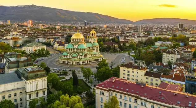 Болгария запустила программу визы для цифровых кочевников! Вот условия подачи заявки.