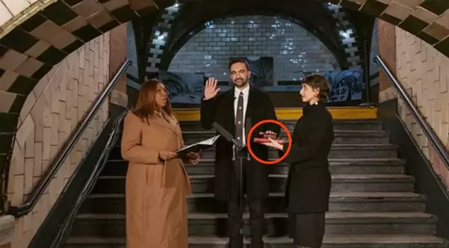 Mamdani's oath with the Ottoman signature: The Quran was opened for the public's visit.