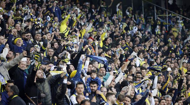 Countdown at Fenerbahçe: Ademola Lookman is coming.