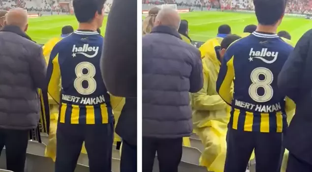 A striking image before the Super Cup: Mert Hakan wore the jersey.