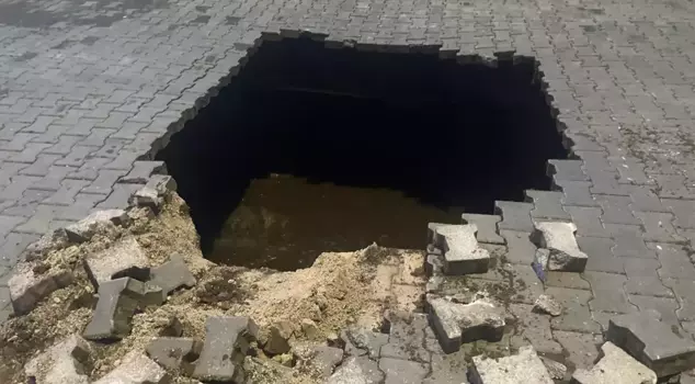 Those who saw the people emerging from the road crushed by the rain could not believe their eyes.