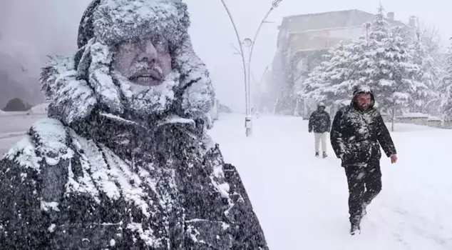 أعطت أكوم ساعة، الثلج الكثيف قادم إلى إسطنبول: من المفيد إلغاء المدارس.