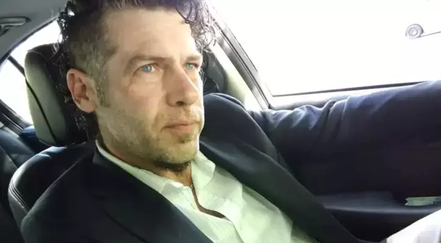 فضيحة الذكاء الاصطناعي: أعلن عن الموسيقي الشهير عن طريق الخطأ أنه مجرم جنسي