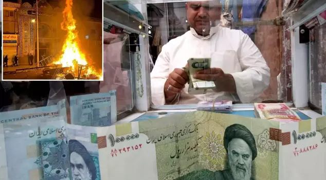 Historical collapse! Today's development will fuel the fire next door.