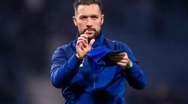 He was associated with many teams! Francesco Farioli signed a 2-year contract.