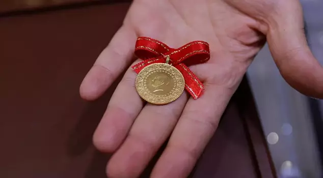 Цены на золото не останавливаются: посмотрите на стоимость, которую оно приобрело за несколько часов.