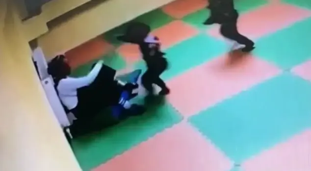 تم رفع دعوى ضد 6 أشخاص في فضيحة الحضانة التي حدثت في أيدين.