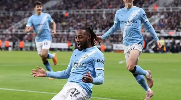 Manchester City wins away against Newcastle.