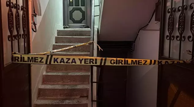 A dead body was found in the stairwell.