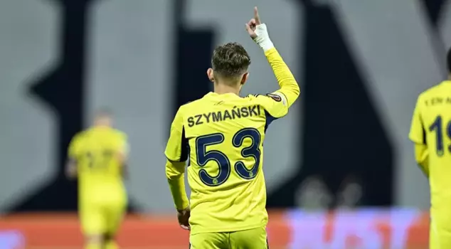 رسالة من مدرب المنتخب إلى سزيمانيسكي حول فنربخشة