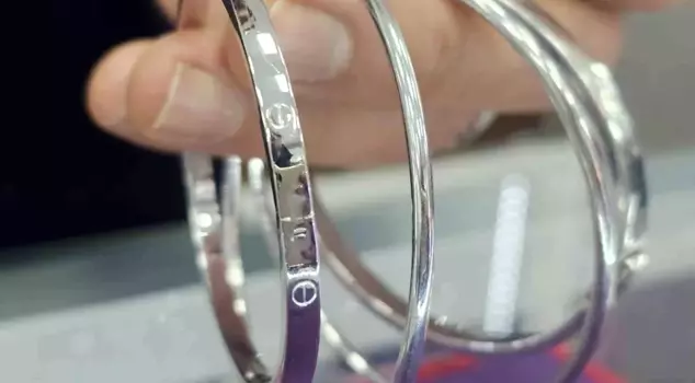 Gold prices have increased, and citizens have changed their course! Here are the new favorites for engagements and weddings.