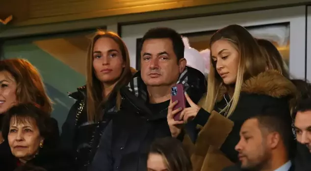 Команда Акуна Илыджалы мчится в Премьер-лигу.