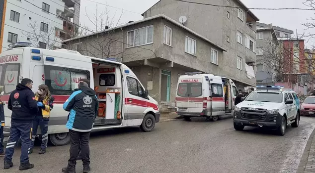 Fire panic in Sultanbeyli: 12 people affected by smoke.