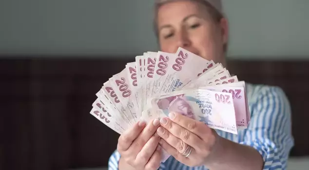 تمت الموافقة على الاقتراح الذي رفع الحد الأدنى للمعاش التقاعدي إلى 20 ألف ليرة من قبل البرلمان.