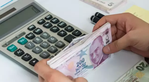 The Central Bank has lowered the interest rate to 37%.