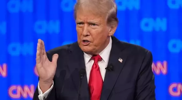 ترامب: لدينا قوة كبيرة تتجه نحو إيران