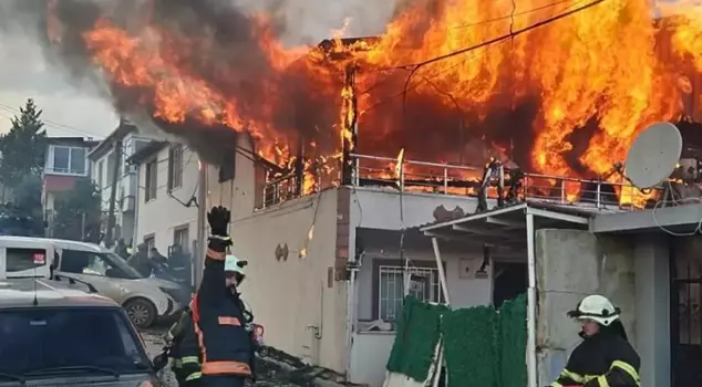 لقد استشهد ثلاثة من رجال الشرطة! لم يتبنى أحد جنازاتهم، دفنتهم الدولة.