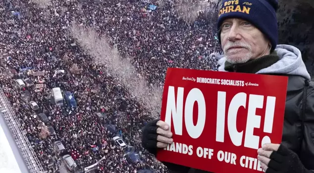 The public's anger in the U.S. is not subsiding! Despite the freezing cold, hundreds of thousands are in the streets.
