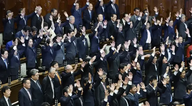 The government has fallen in Japan, and the country is heading for early elections.