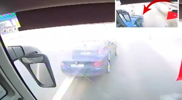 The footage from inside the bus of the accident at the Silivri Kınalı toll booths, where 2 people died, has emerged.