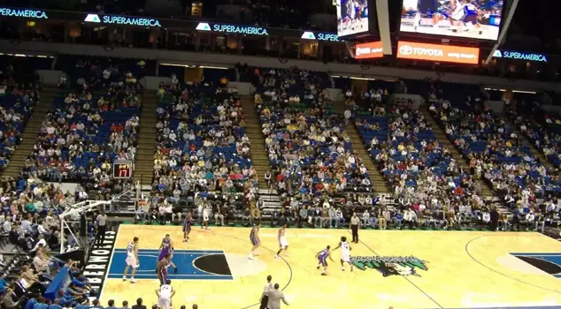 Tension is high in Minneapolis: NBA game postponed after ICE operation.