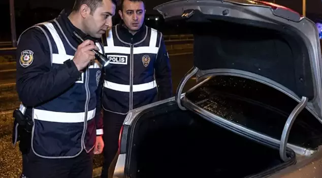 45 unlicensed handguns were found in a vehicle stopped in Antalya.