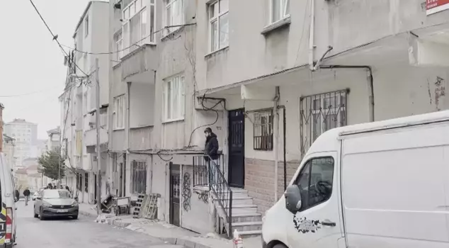 Three lifeless bodies of individuals were found in a house in Bağcılar.