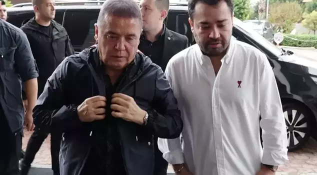 His wife reacted to Gökhan Böcek with 