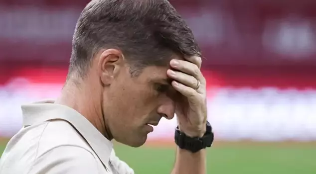 The famous coach was fired due to artificial intelligence.