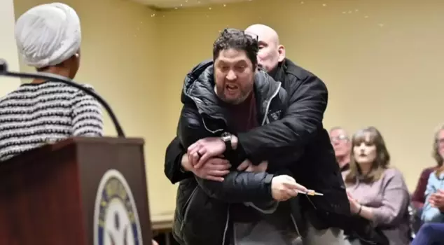 The person who attacked the American politician with apple cider vinegar will appear in court.