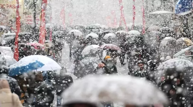 Yellow alert in 60 provinces! Snow is coming to Istanbul.