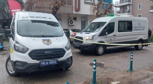 A mother of three was stabbed to death in the middle of the street.