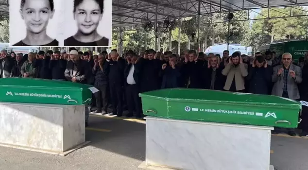 A tragic story! The twins were separated by death, and 3 funerals were buried side by side.