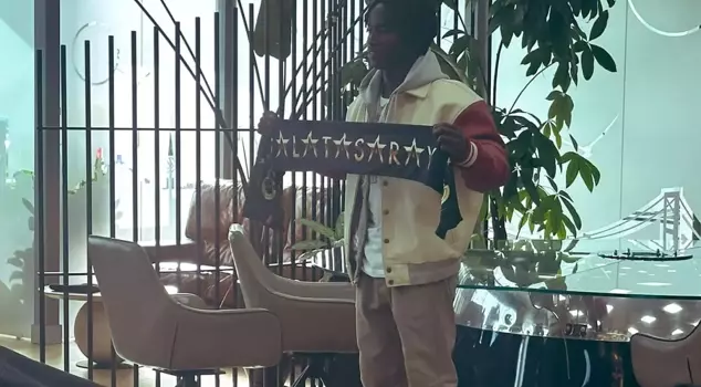 The long-awaited transfer that has been anticipated for 30 days has finally happened! One person went to welcome.