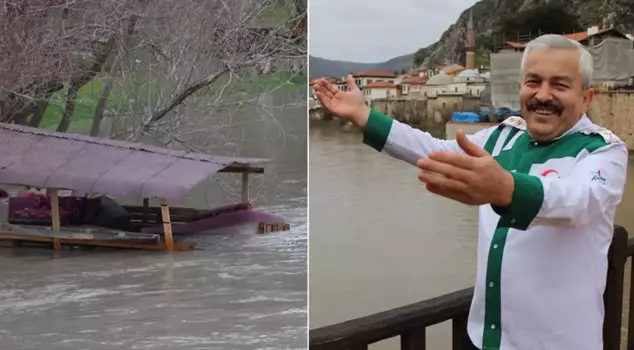 The water level rose by 2 meters, and the picnic tables were swept away by the current.