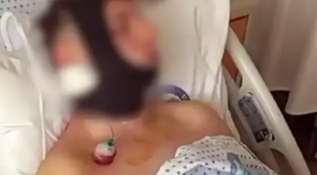 Four people who hospitalized a high school student by beating him were arrested.